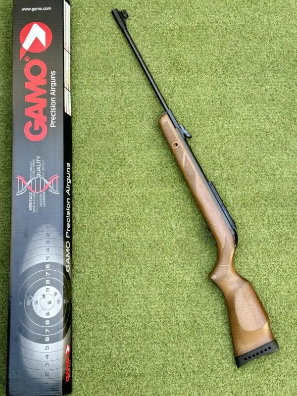 Carabina AC Gamo Hunter 440 CAL 4,5. S/N: 04-1C-043893-25